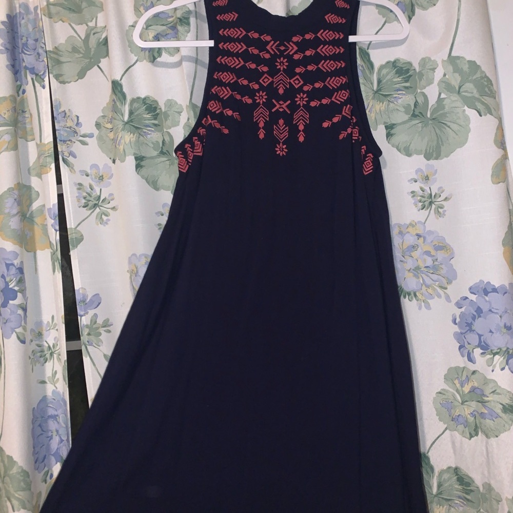 Clothes - Picture 3 of 5
